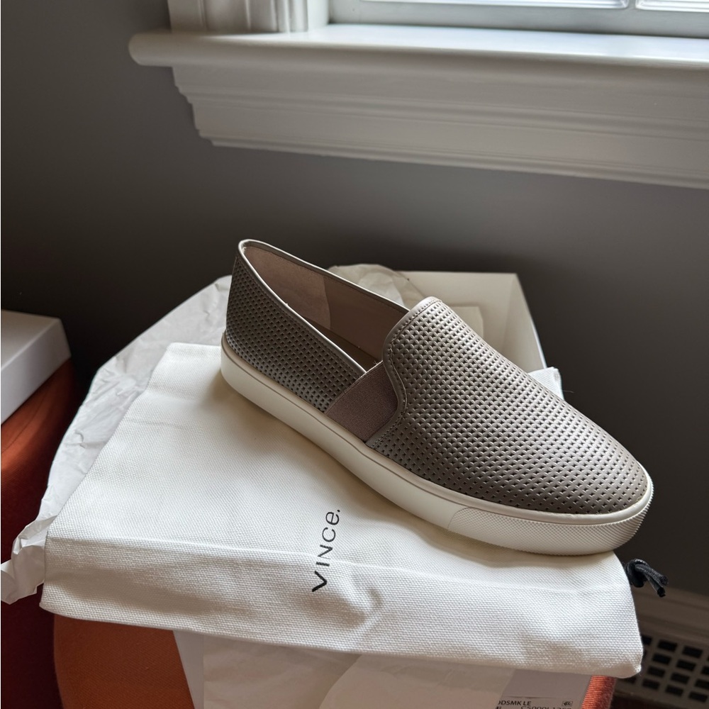 Vince Blair 5 Perforated Slip-On Sneakers (WOODSMOKE COLOR)